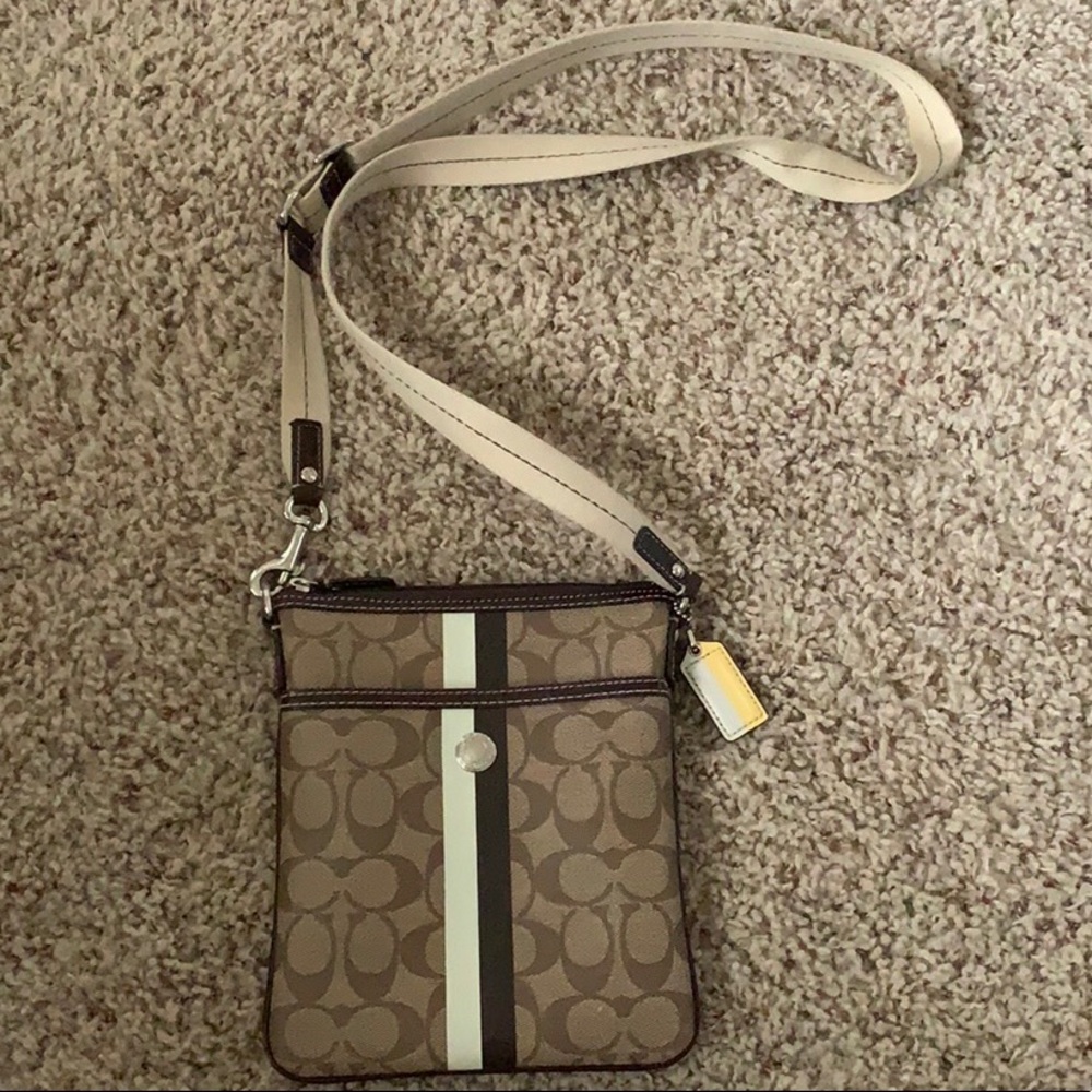 Coach Crossbody in Signature Print